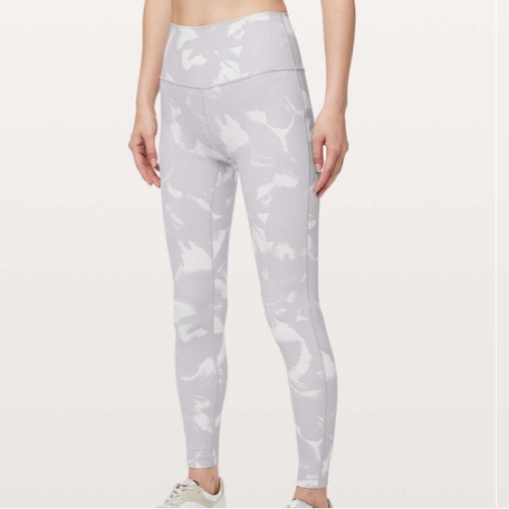 Lululemon Wunder Under High-Rise *Luxtreme Flower Pop Silver Lilac | Size 4, 28”